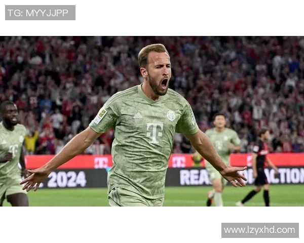 国王杯激战曼联与拜仁平局争议判罚引发全场热议与不满