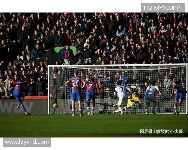 欧冠激战：多特蒙德4-0曼联战术解析与逆转瞬间回顾