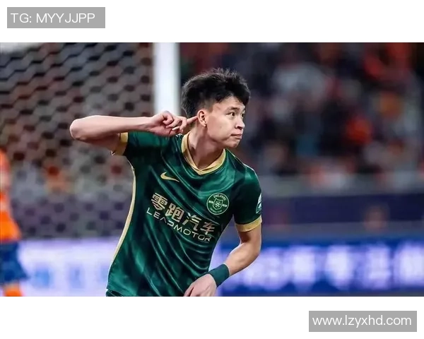 英超激战利物浦逆转AC米兰帽子戏法引发争议判罚全场沸腾