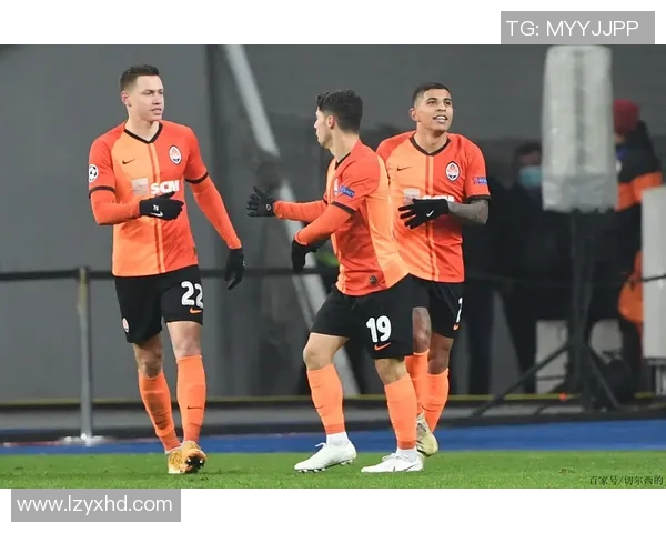 国王杯激战里昂与国米战平逆转瞬间点燃全场激情解析