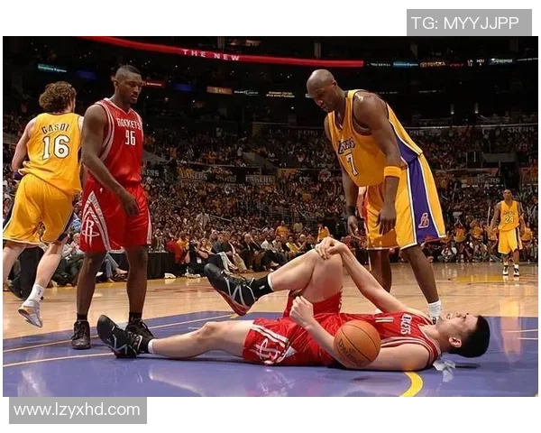 姚明携手VISA卡开启篮球梦想之旅助力年轻运动员成长与发展