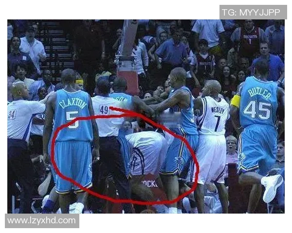 姚明机智应对挑战展现篮球巨星风范与人生智慧