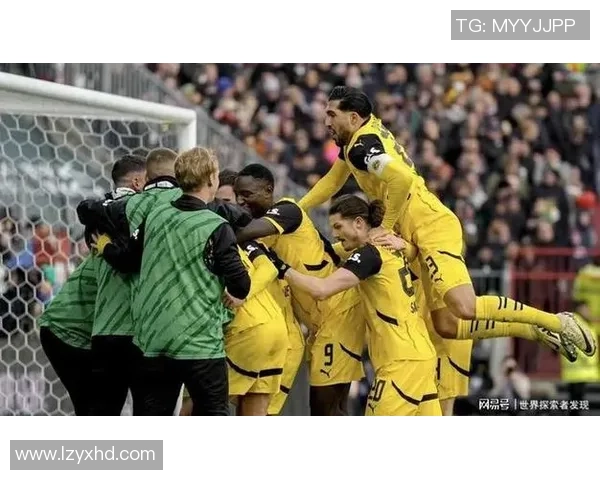 德甲激战：多特蒙德逆转里昂全场沸腾精彩瞬间回顾