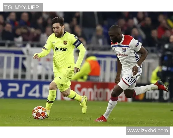 欧联杯精彩对决里昂与巴萨战成平局神扑瞬间引发全场欢呼