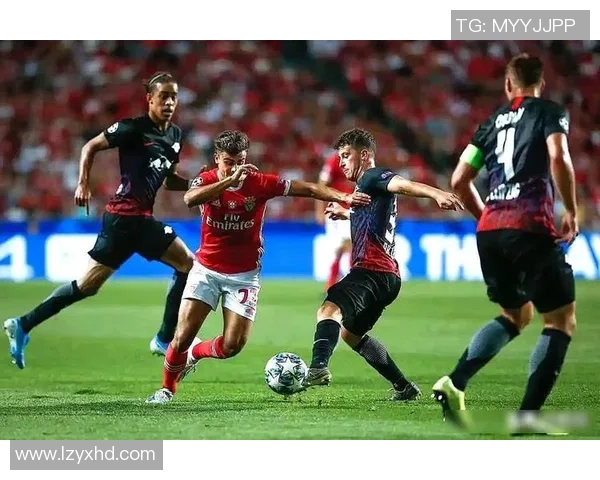 友谊赛精彩对决曼城与本菲卡战成平局红牌事件引发全场热议