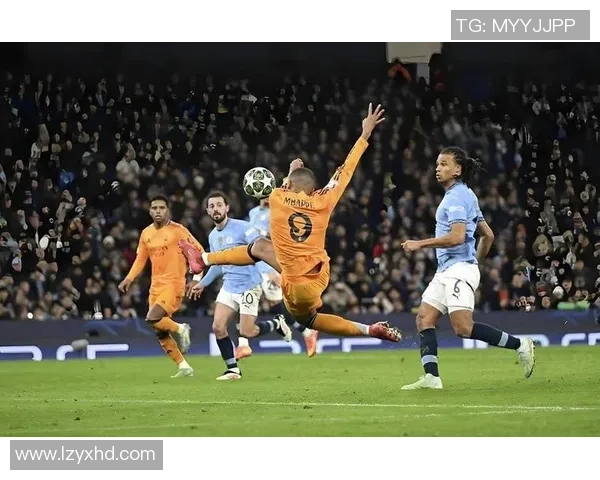 中超精彩对决本菲卡与曼城战平神扑时刻引发全场热烈反响