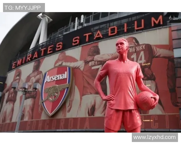 德甲焦点战曼联与阿森纳激战成和神奇扑救引发全场热议 德甲焦点战曼联与阿森纳激战成和神奇扑救引发全场热议