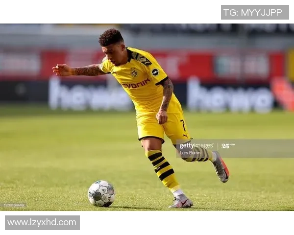 多特蒙德狂胜曼联四球大捷帽子戏法点燃世界杯激情