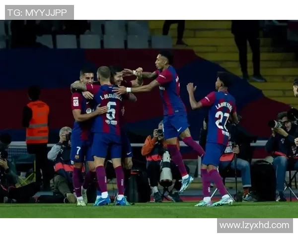 西甲惊天冷门马竞以3-0击败巴萨全场欢呼声震天