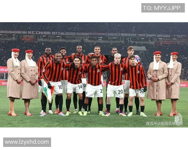 英超焦点战:曼联与AC米兰激战成平乌龙球成比赛转折点分析 英超焦点战:曼联与AC米兰激战成平乌龙球成比赛转折点分析