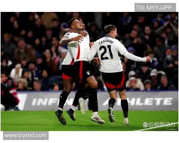 英超激战:里昂逆转曼城神扑瞬间引发全场狂欢集锦回顾 英超激战:里昂逆转曼城神扑瞬间引发全场狂欢集锦回顾