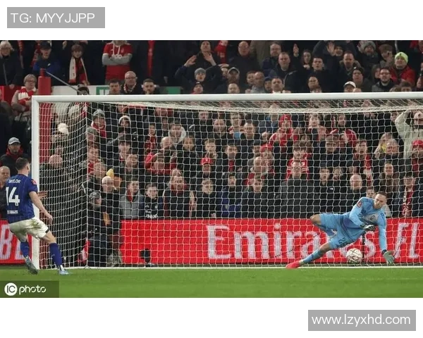 足总杯激战波尔图与国米战平点球大战引发全场狂欢与十大精彩瞬间 足总杯激战波尔图与国米战平点球大战引发全场狂欢与十大精彩瞬间