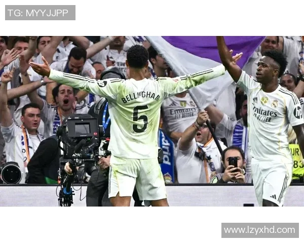 足总杯激战曼联完胜皇马点球大战引发全场狂欢解析 足总杯激战曼联完胜皇马点球大战引发全场狂欢解析