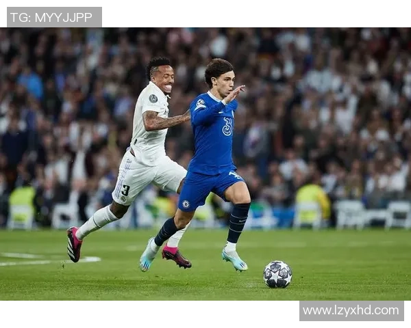 切尔西在国王杯激战中以4-3逆转那不勒斯补时进球引发争议与全场狂欢 切尔西在国王杯激战中以4-3逆转那不勒斯补时进球引发争议与全场狂欢