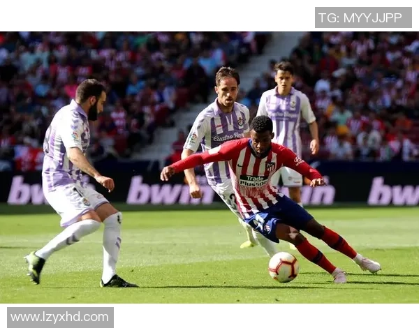 德甲精彩对决那不勒斯与莱比锡激战成平局绝杀瞬间引发全场狂欢 德甲精彩对决那不勒斯与莱比锡激战成平局绝杀瞬间引发全场狂欢