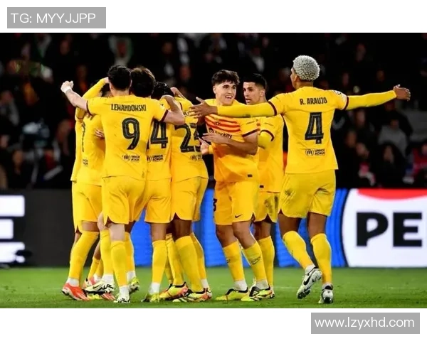 英超激战AC米兰逆转巴萨争议判罚引发全场热议