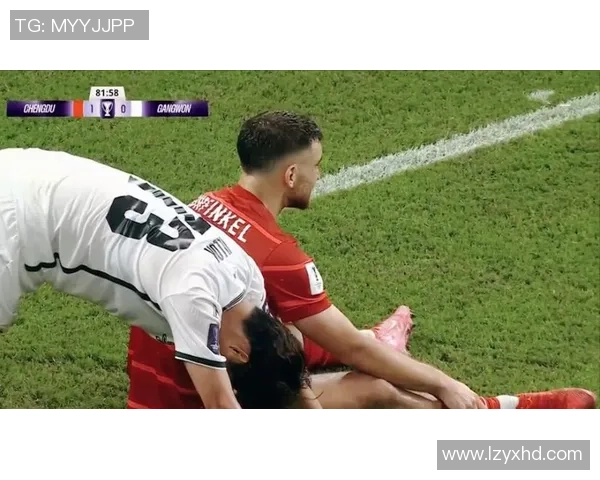 足总杯激战曼联与皇马互交白卷红牌争议引发全场热议