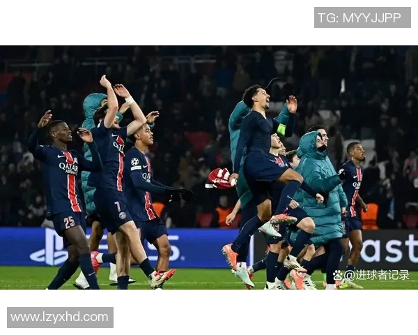 西甲焦点战平局引发红牌风波巴黎圣日耳曼与那不勒斯激战全场 西甲焦点战平局引发红牌风波巴黎圣日耳曼与那不勒斯激战全场