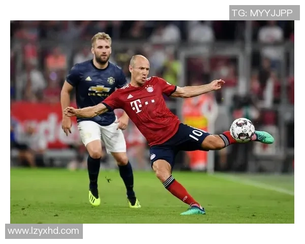 拜仁3-0曼联帽子戏法引发全场狂欢争议判罚成焦点