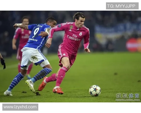 英超激战曼联逆转皇马全场沸腾转会传闻再起