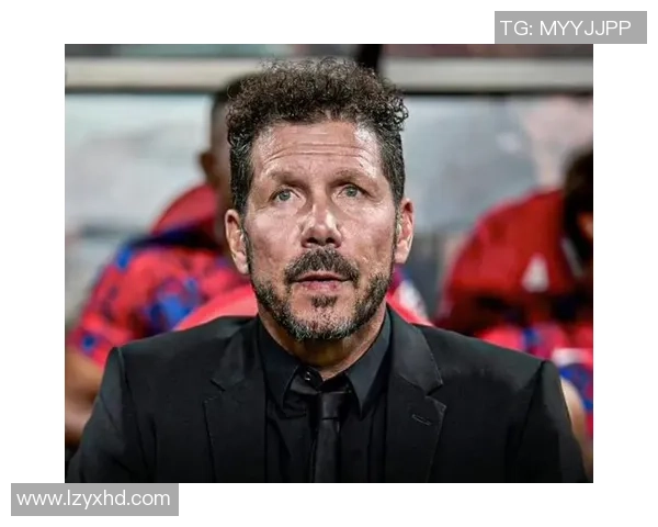 世界杯焦点战AC米兰与马竞握手言和争议判罚引发全场热议