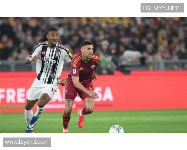 中超精彩对决曼联与AC米兰1比1平局绝杀瞬间引发全场狂欢 中超精彩对决曼联与AC米兰1比1平局绝杀瞬间引发全场狂欢