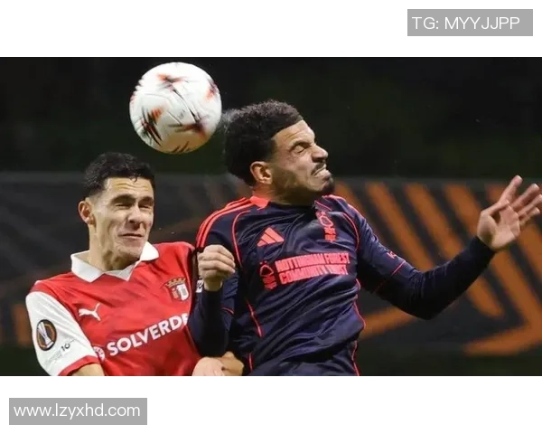 欧联杯曼联大胜里昂五球狂潮乌龙球引发全场热烈反响与转会传闻 欧联杯曼联大胜里昂五球狂潮乌龙球引发全场热烈反响与转会传闻