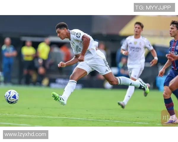 皇马大胜巴黎圣日耳曼5-1神扑精彩瞬间引发全场热潮 皇马大胜巴黎圣日耳曼5-1神扑精彩瞬间引发全场热潮