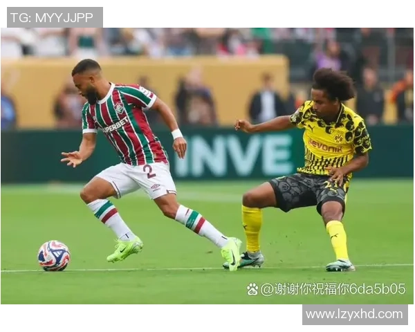 意甲激战：多特蒙德与里昂鏖战至平局红牌事件引发全场热议